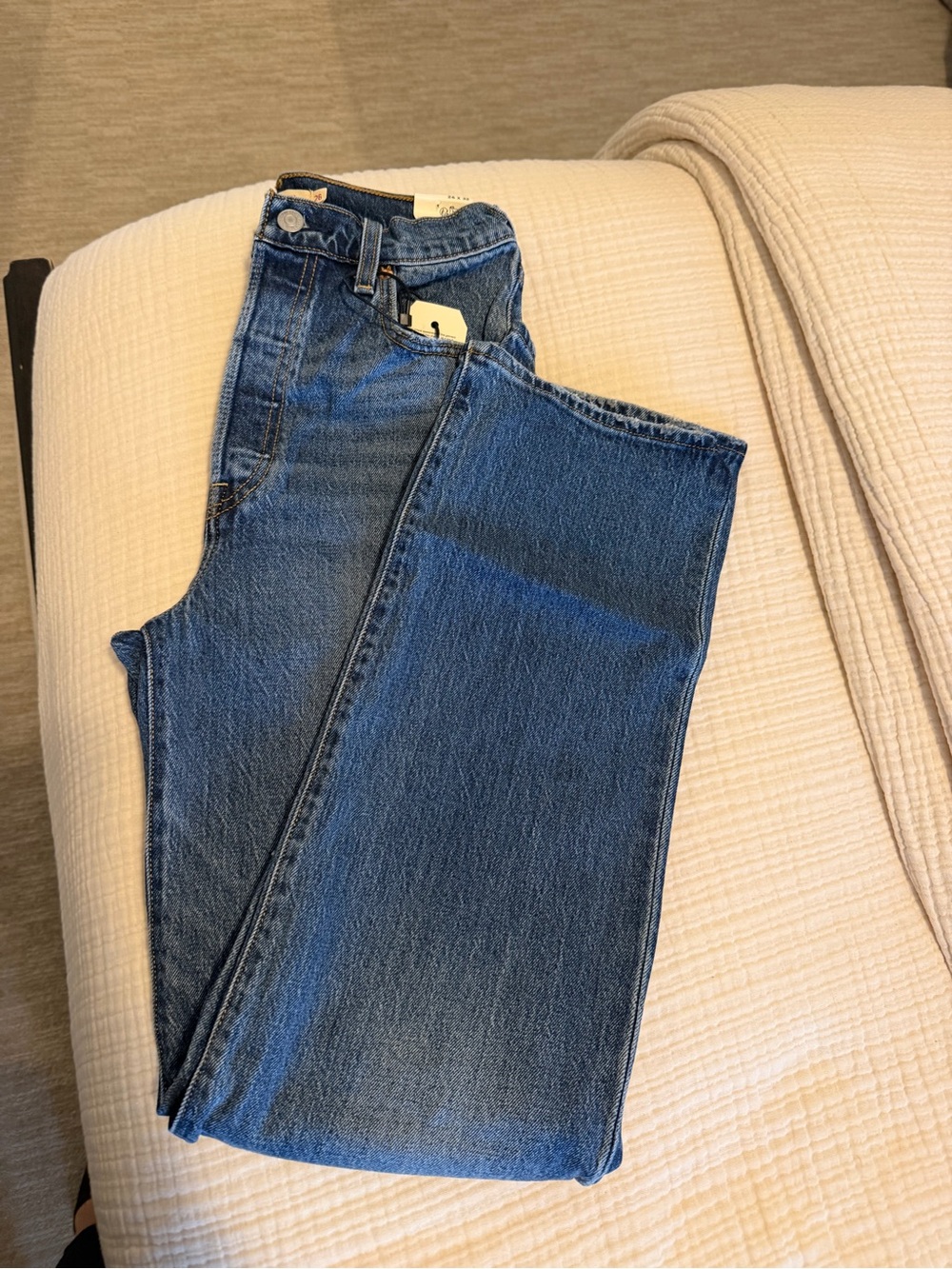 Levi’s Ribcage Straight Jeans